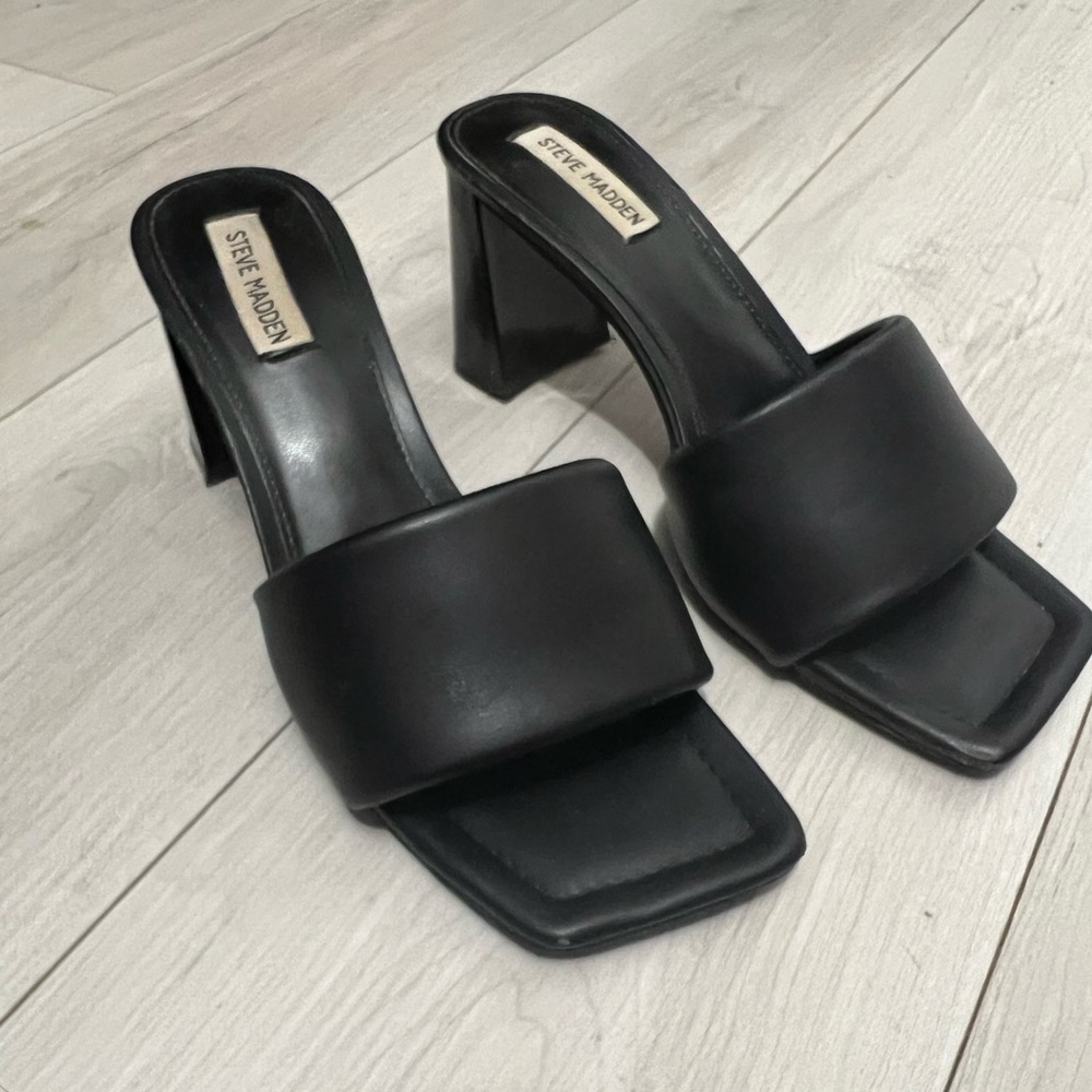 Black simple heels